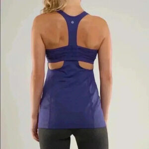 LuLulemon Turbo Tank Cadet Blue Racerback Tank Top Size 6 Shelf Bra Yoga Gym